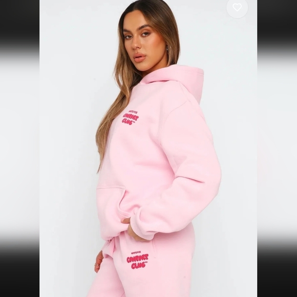 White Fox Comfort Club Oversized Hoodie Bon Bon SZ S/M $70 SOLD OUT ONLINE - Picture 2 of 11